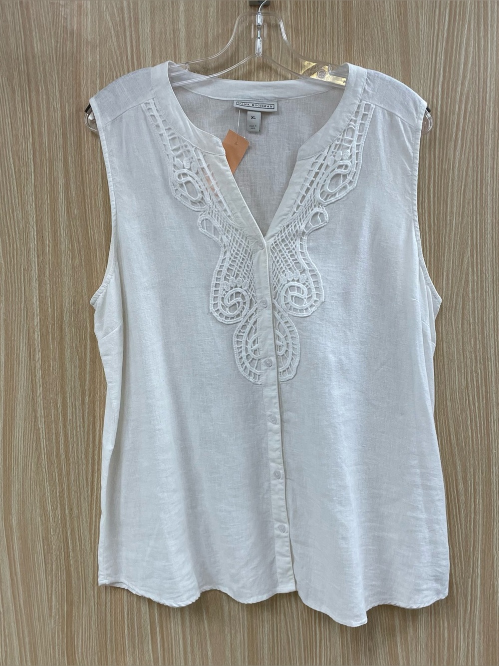 Dana Buchman white lace linen blend top size XL